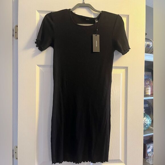 Vero Moda Ribbed Short Sleeve T-shirt Dress - Picture 4 of 11
